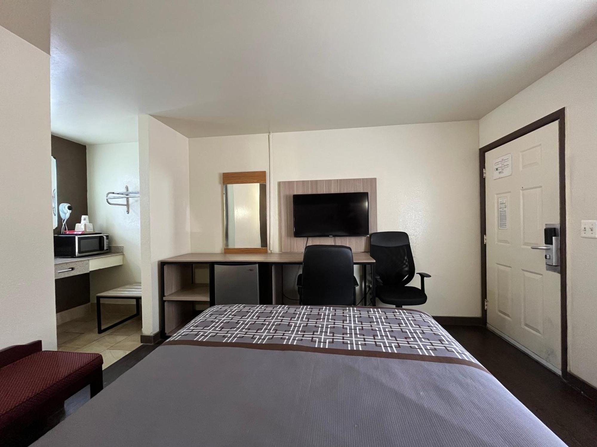 Budget Inn Nassawadox Bagian luar foto