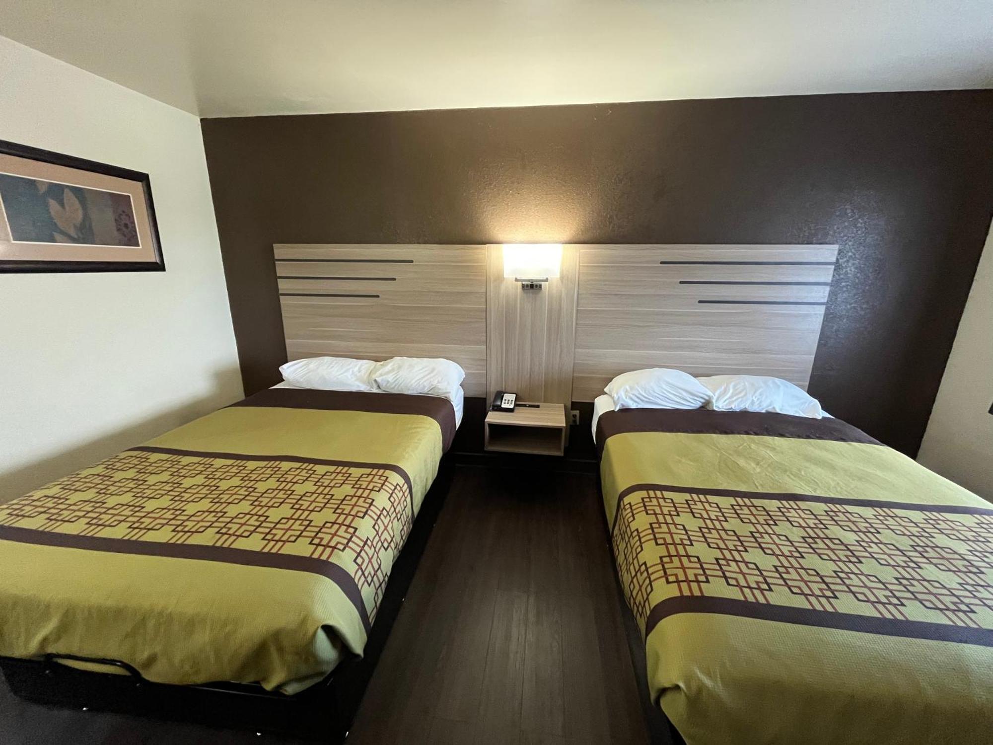 Budget Inn Nassawadox Bagian luar foto